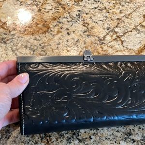 Patricia Nash Tooled wallet